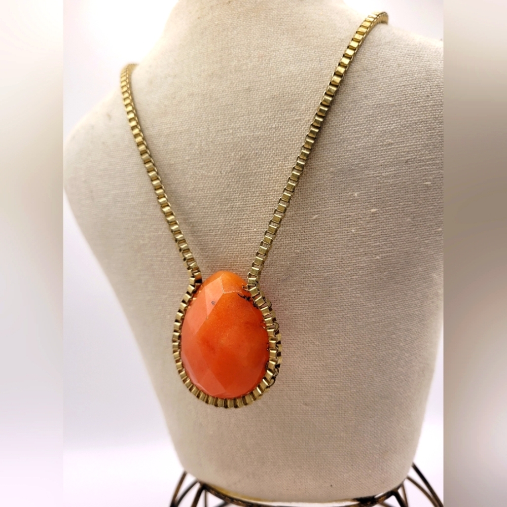 Beautiful Gold Plated Drop Gemstone Vintage Necklace